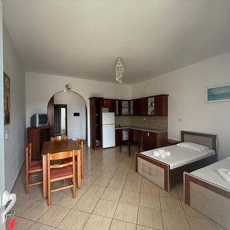 Villa Almar Sarandë Eksteriør billede