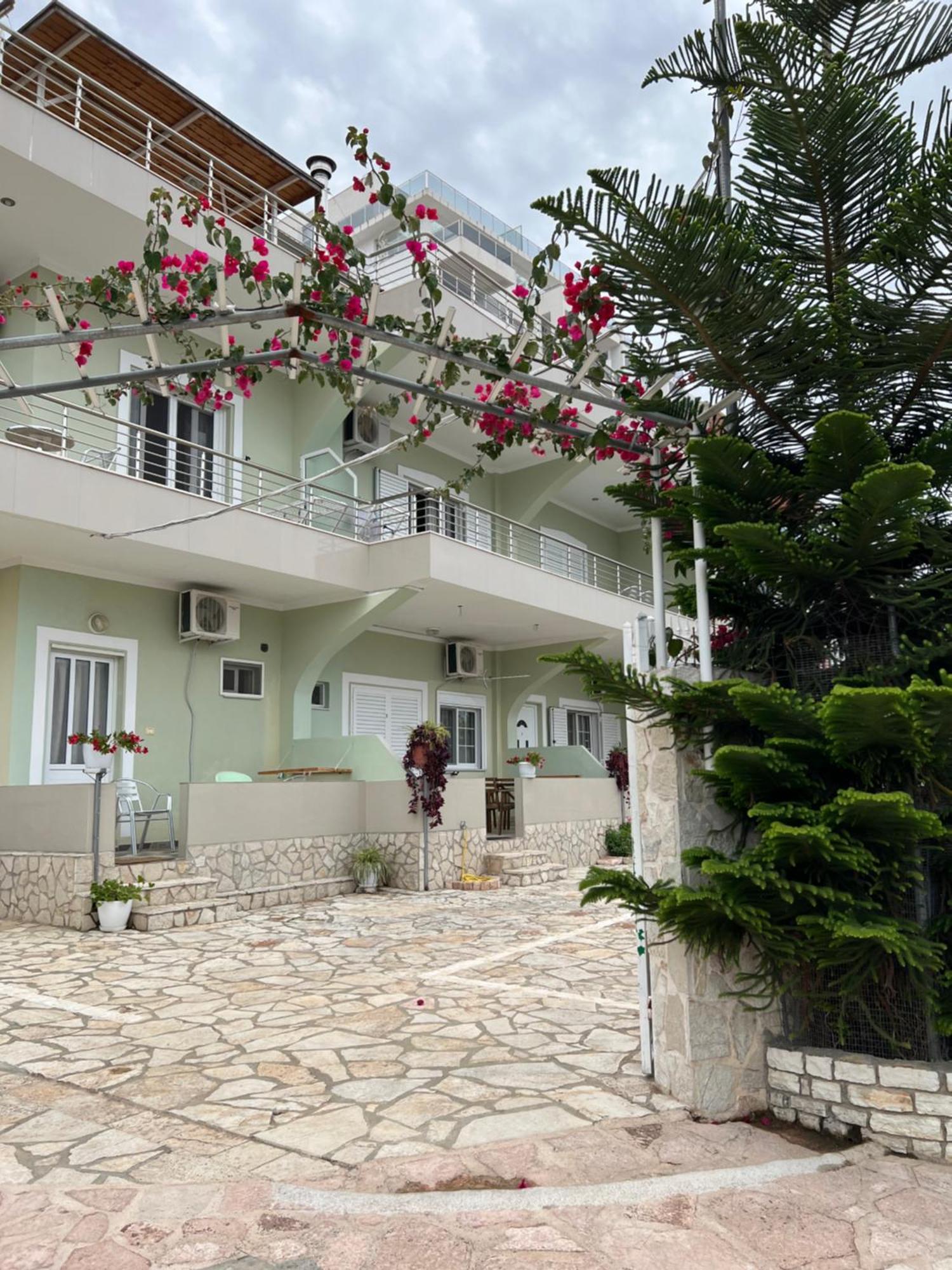 Villa Almar Sarandë Eksteriør billede